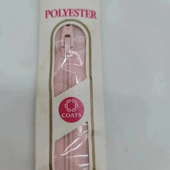 Vintage Coats And Clark All Purpose Polyester Zipper 12" Light Pink Polyester - Picture 3 of 11